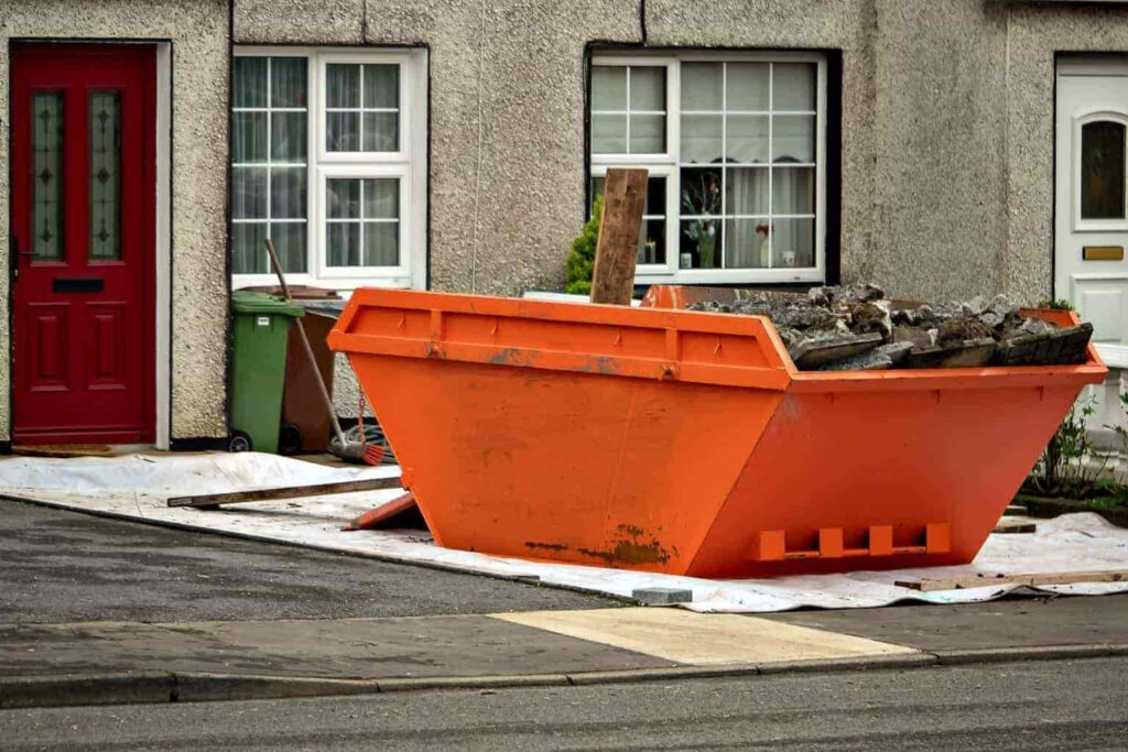 Skip Bin Services in geelong for fast cleaning